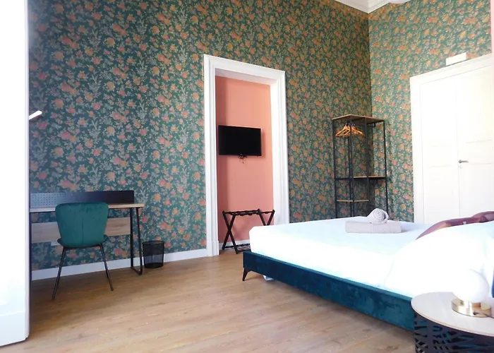 Hibiscus - Etnea Rooms