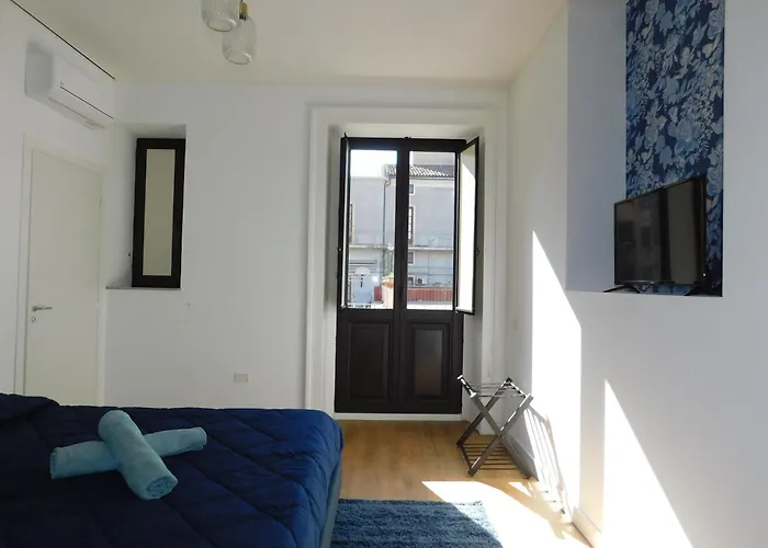 Hibiscus - Etnea Rooms
